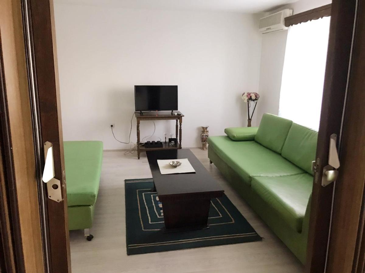 Lydia Center Apartment Velesz Kültér fotó