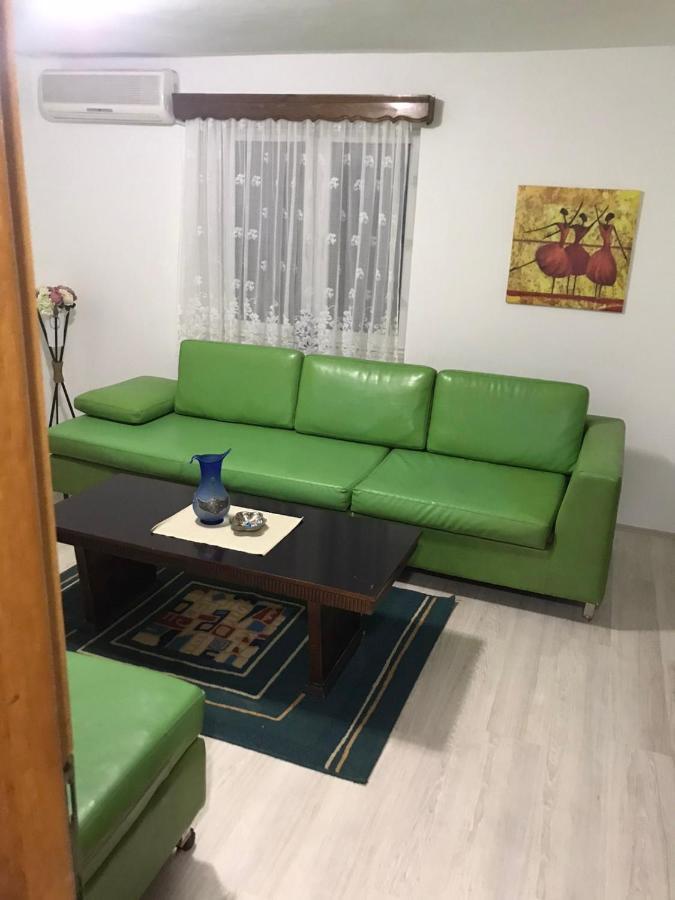 Lydia Center Apartment Velesz Kültér fotó