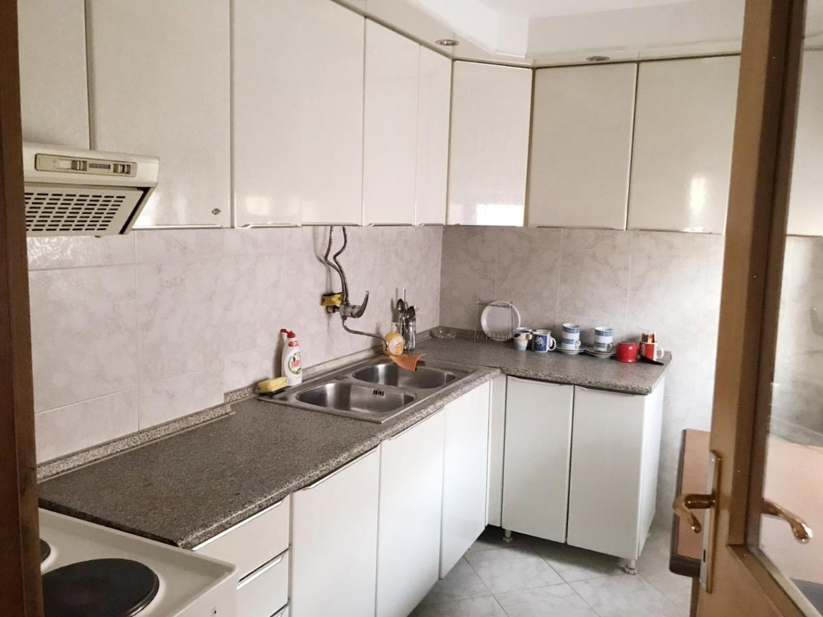 Lydia Center Apartment Velesz Kültér fotó