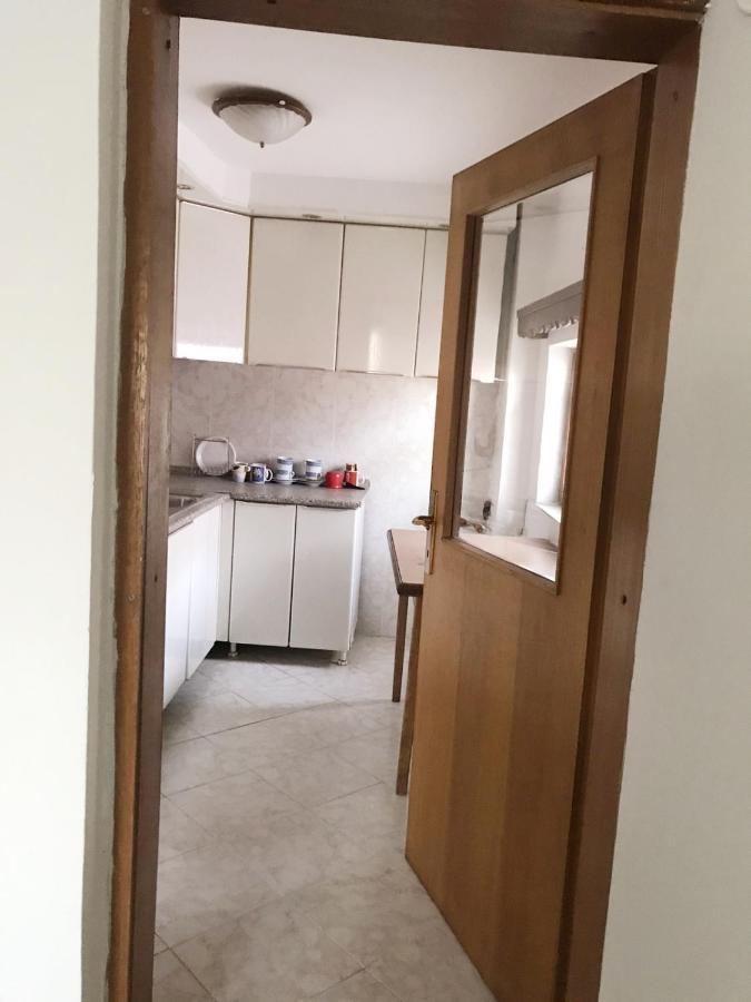 Lydia Center Apartment Velesz Kültér fotó